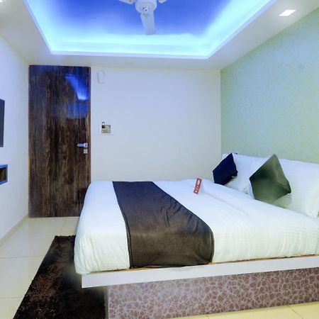 Hotel Hillton Gandhinagar Ngoại thất bức ảnh