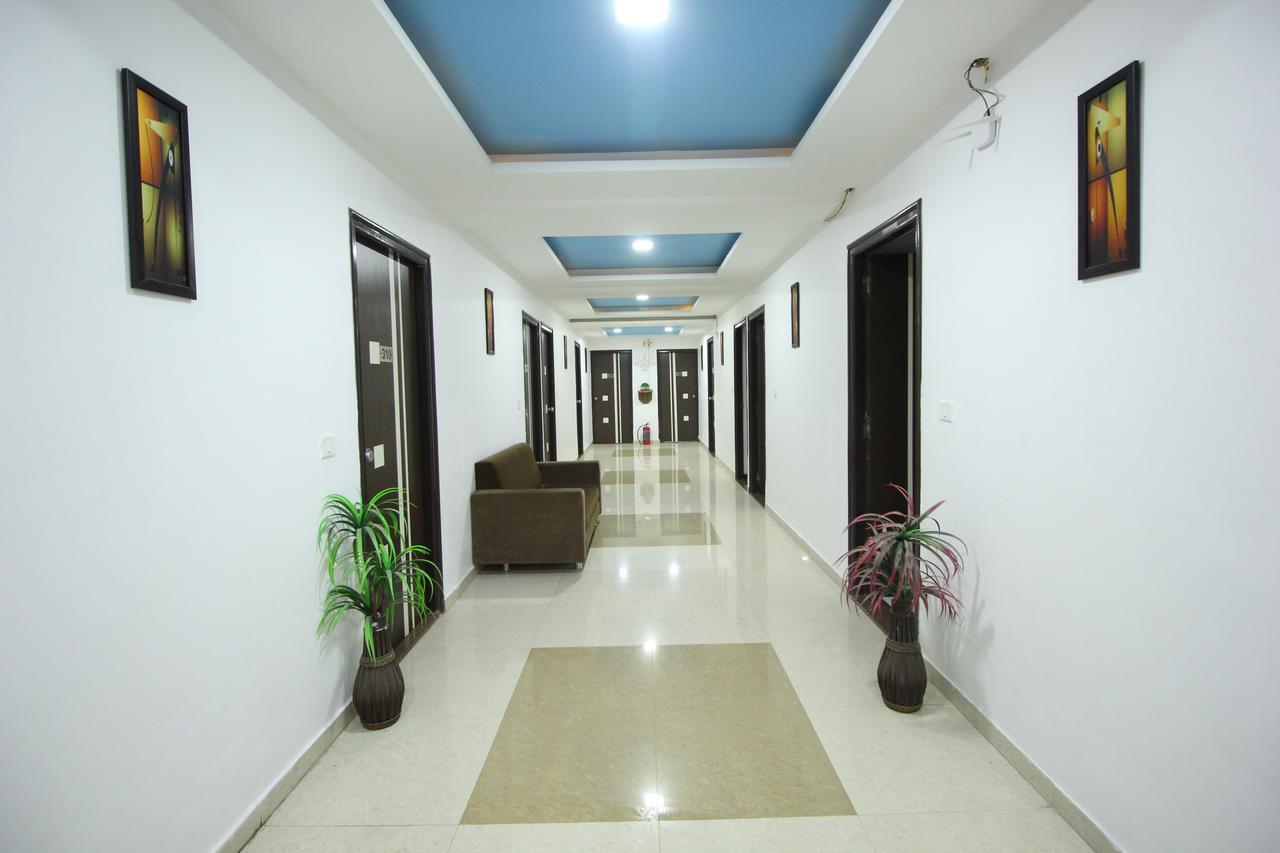 Hotel Hillton Gandhinagar Ngoại thất bức ảnh