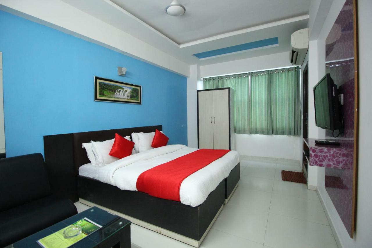 Hotel Hillton Gandhinagar Ngoại thất bức ảnh