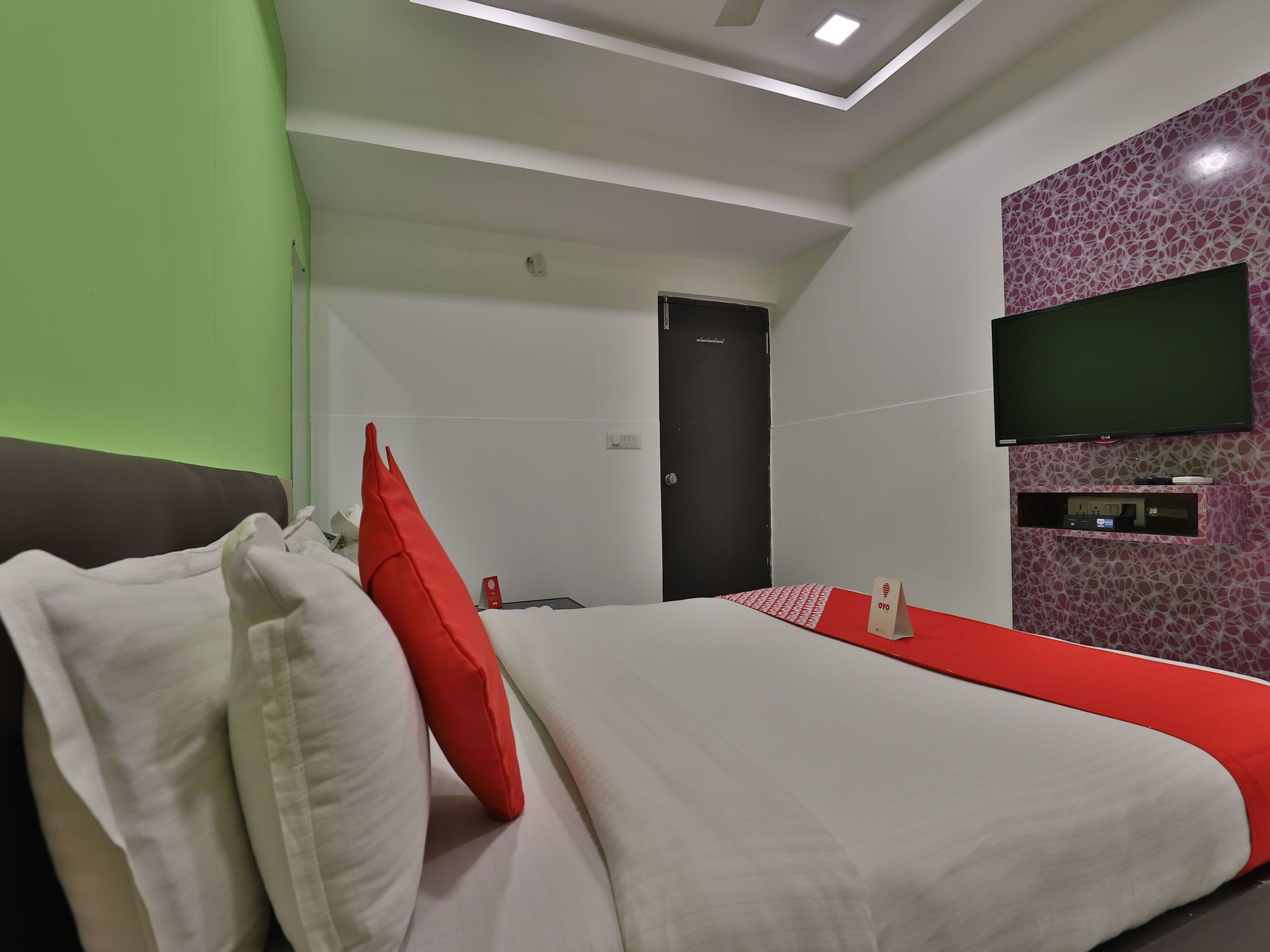 Hotel Hillton Gandhinagar Ngoại thất bức ảnh