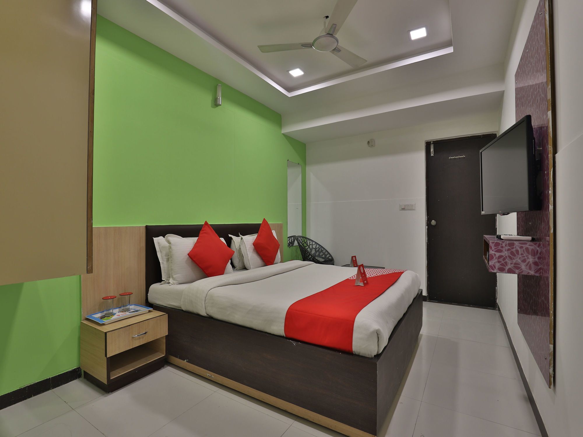 Hotel Hillton Gandhinagar Ngoại thất bức ảnh