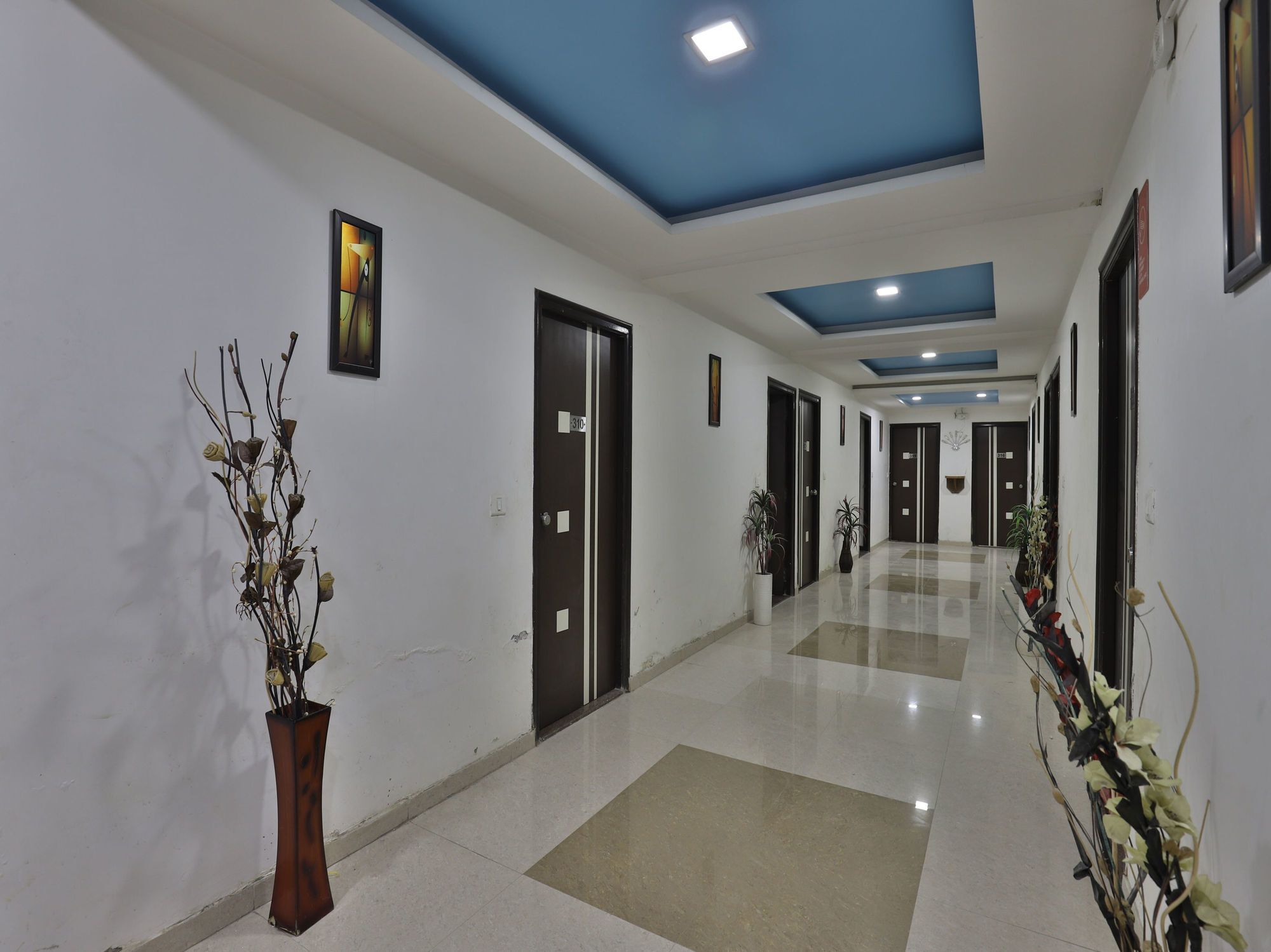 Hotel Hillton Gandhinagar Ngoại thất bức ảnh
